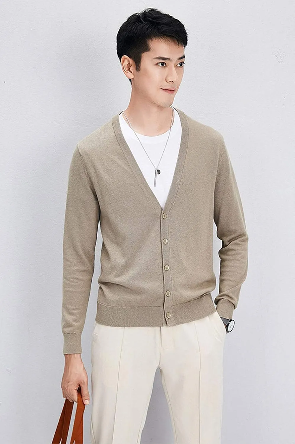 chouyatou Men's Casual V Neck Button Front Lightweight Knitted Outwear Cardigan Sweater