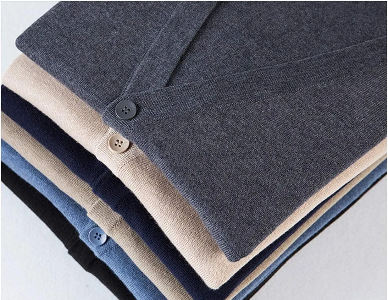 chouyatou Men's Casual V Neck Button Front Lightweight Knitted Outwear Cardigan Sweater