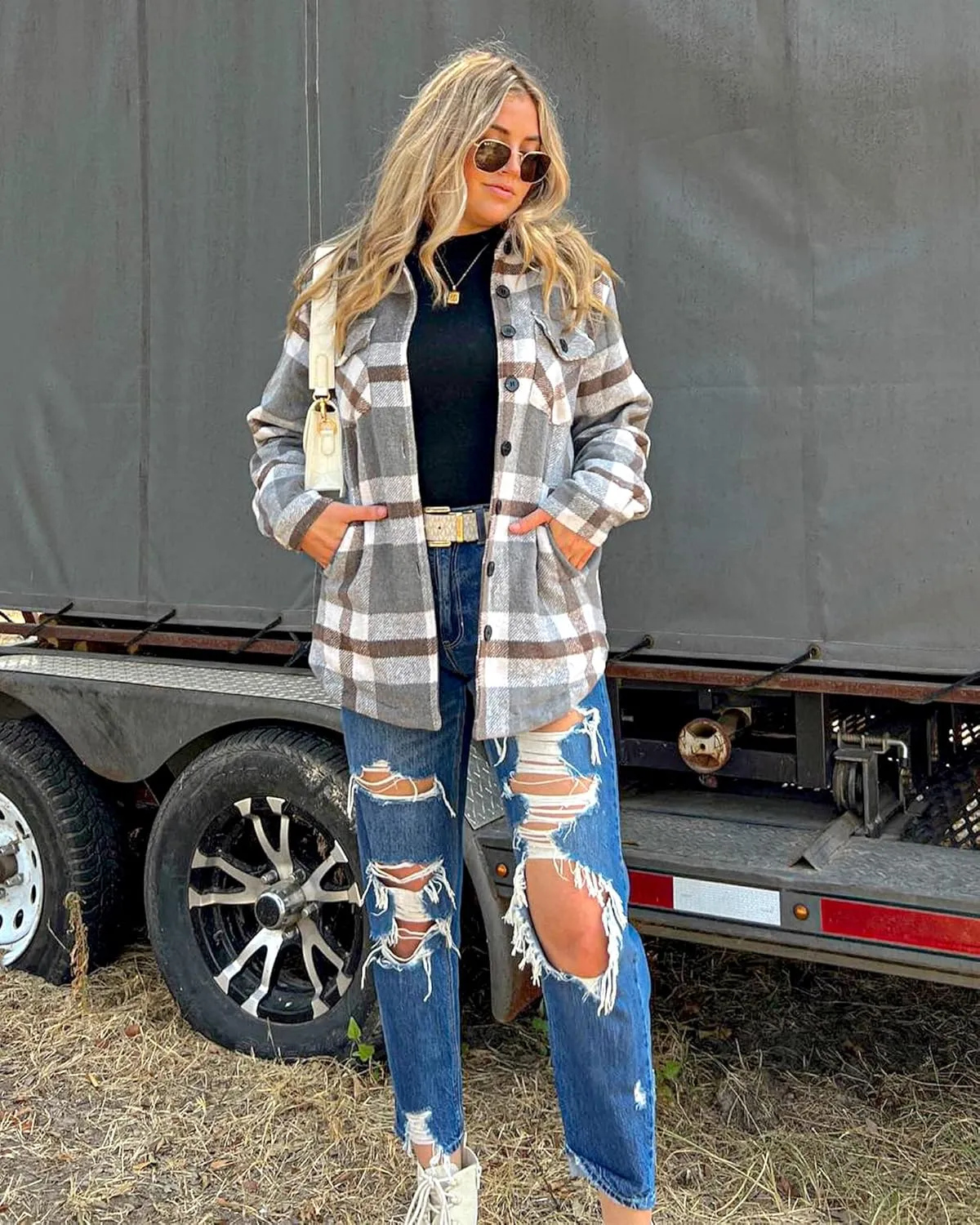 luvamia Plaid Jackets for Women Flannel Quilted Shacket Coats Oversized Button Down Shirts Jacket